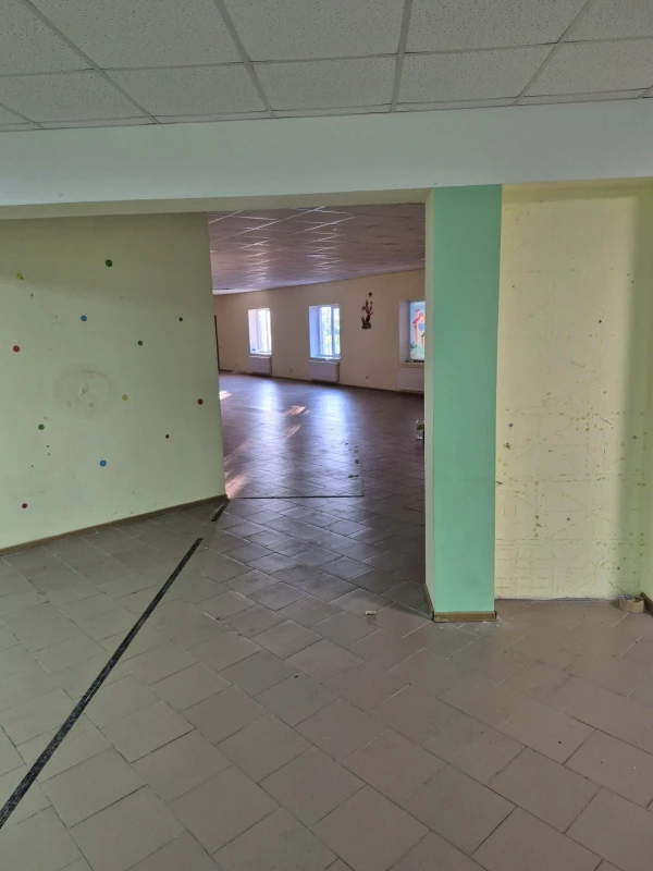 Комерційна нерухомість – 217.7 м², Кагарлик — 4/7
