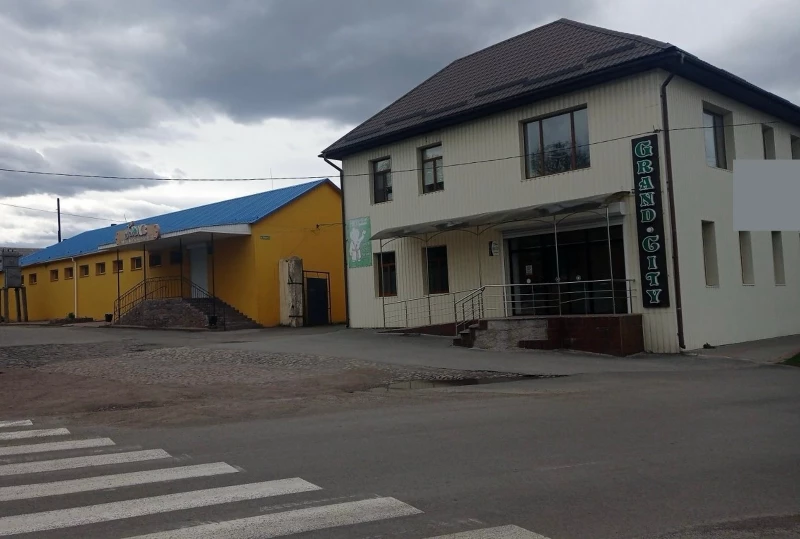 Комерційна нерухомість – 1743 м²