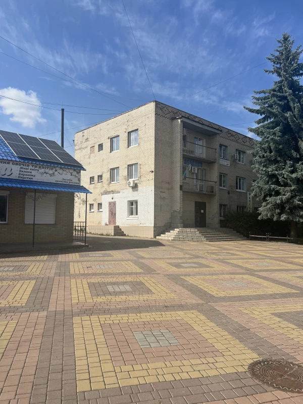 Комерційна нерухомість – 280 м², Шпола — 2/15