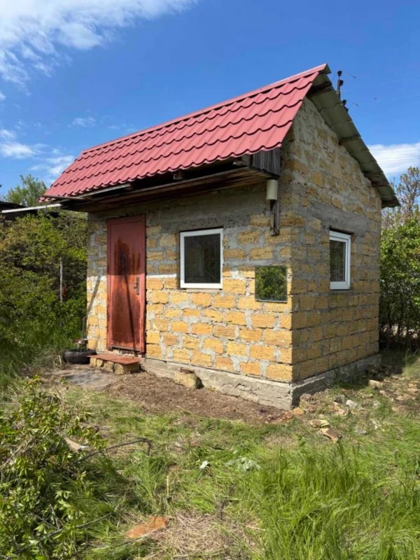 Продам дачу на 6 сот землі, р-он с.Дачне