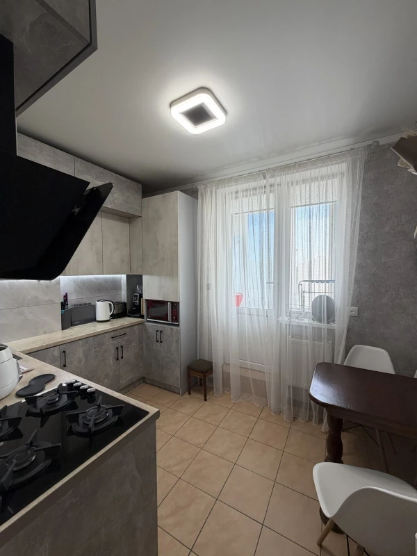 Квартира 2-кімн. продаж Авангард, Авангард – 50 м², Авангард — 3/15