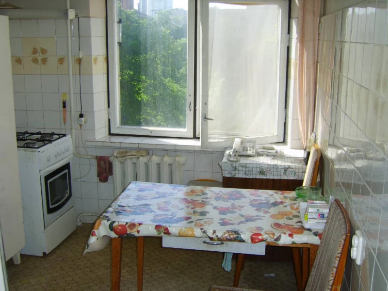 Квартира · 2 кімнат · 56м², Київ — 7/12
