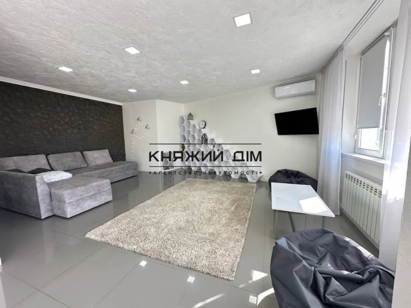 Квартира 1-кімн. оренда Київ, Дарницький р-н – 35 м²