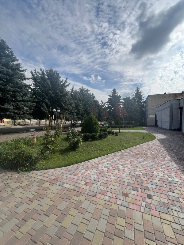 Комерційна нерухомість – 308.9 м², Шпола — 7/15