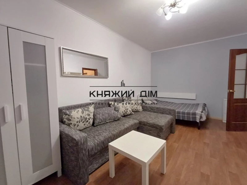 Квартира 1-кімн. оренда Київ, Дарницький р-н – 18 м²