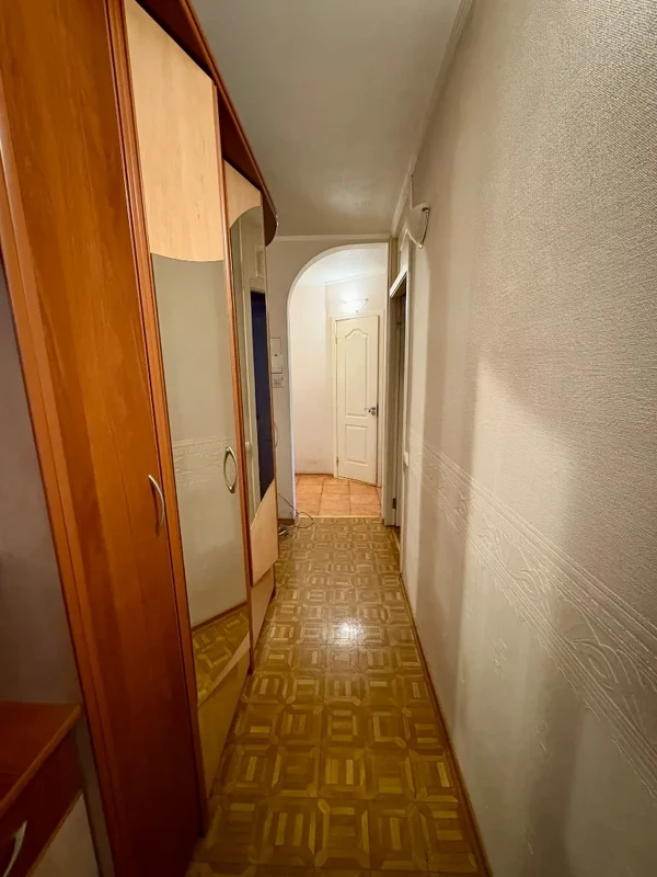 Квартира 3-кімн. продаж Дніпро, Индустриальный р-н – 42 м², Днепр — 12/14