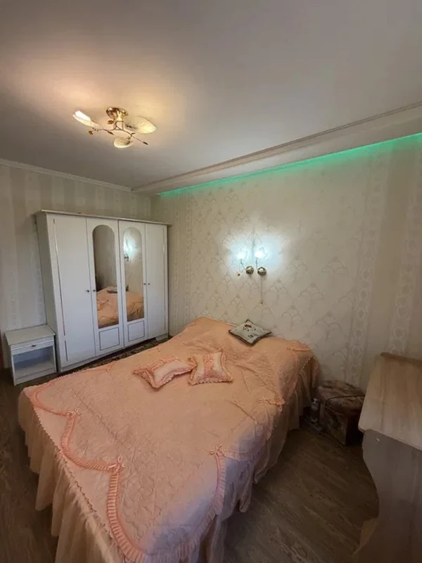 Квартира 3-кімн. продаж Дніпро, Индустриальный р-н – 43 м², Днепр — 7/12