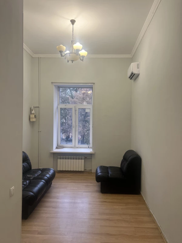 Комерційна нерухомість – 63.1 м²