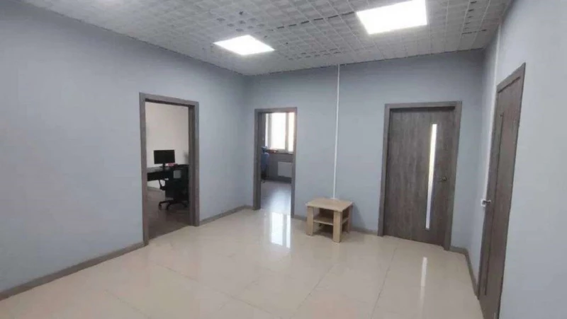 Комерційна нерухомість – 122 м², Київ — 6/10