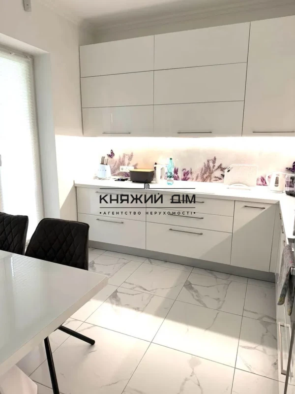Будинок 0-кімн. оренда Київ, Солом'янський р-н – 200 м², Київ — 8/15