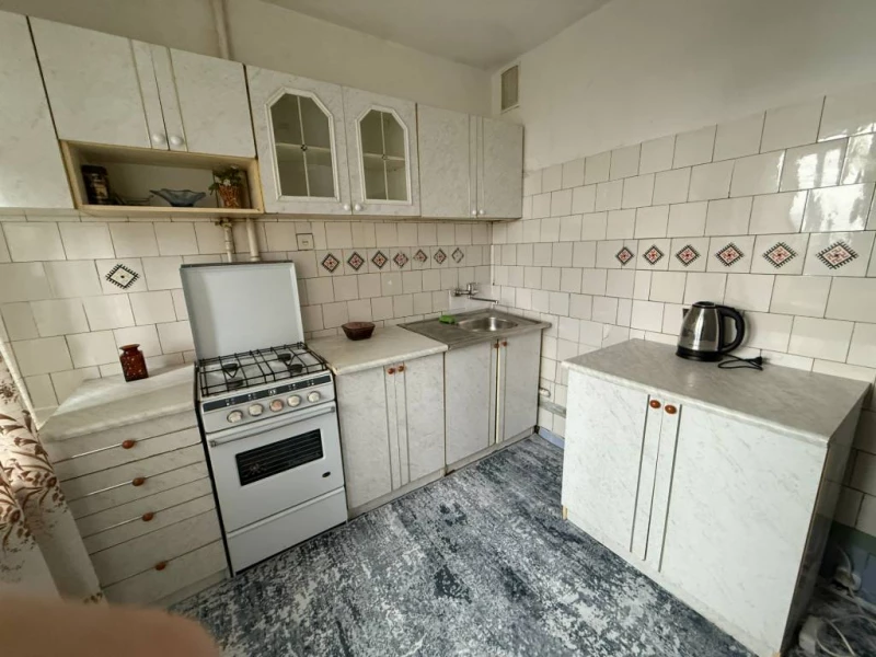Квартира · 1 кімнат · 33м², Київ — 8/13