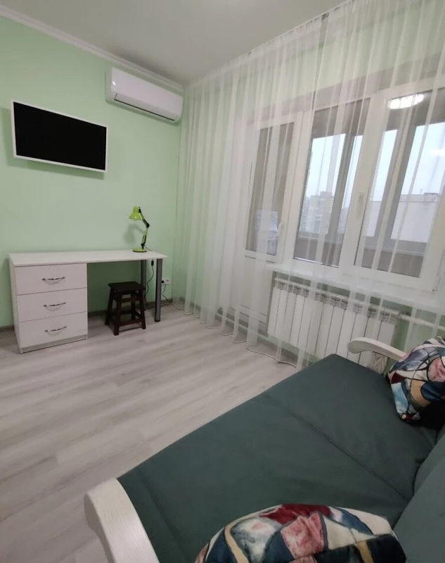 Квартира 1-кімн. оренда Київ, Святошинский – 43 м²