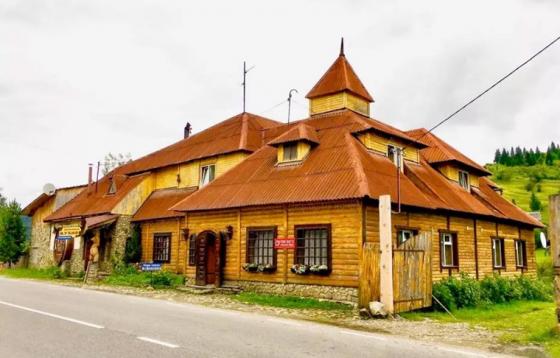 Продається готель в селі Яблуниця (Буковель)