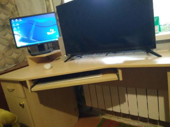 Компьютер +компьютерный стол