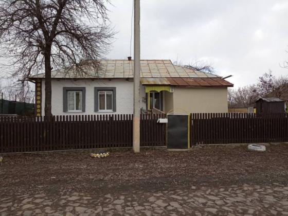 Продаю дом в Черкасской области Монастырщинского района села Шарнополь