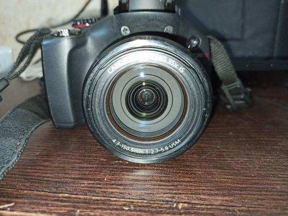 Продам фотоаппарат   Canon PC1560