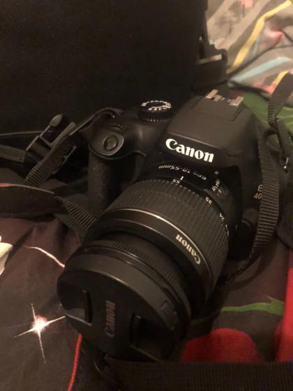 Продам Фотоаппарат Canon 4000D
