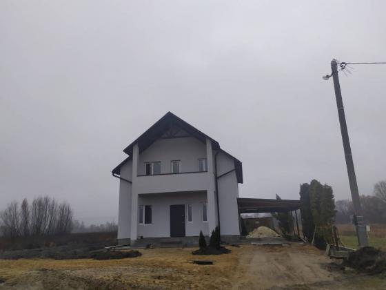 Продам будинок в селі Гнідин