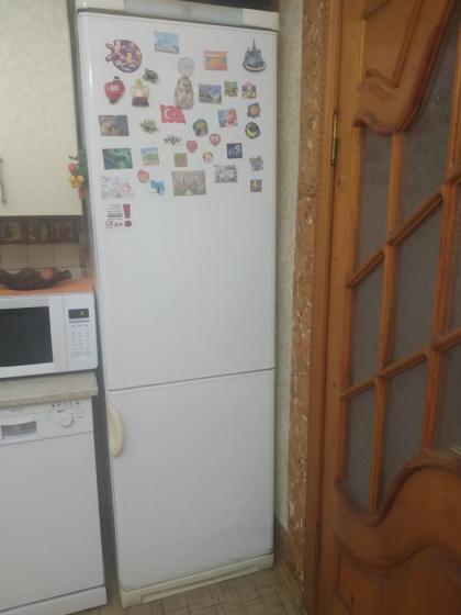 Продам б/у холодильник Электролюкс