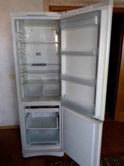 холодильник B18NF