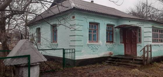 Продається будинок і земельна ділянка в Вінницькій обл. с. Дяківці