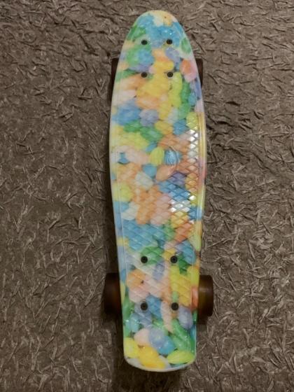 Penny Board б/у,в расцветки конфет,оригинальный,с светящимися колесами