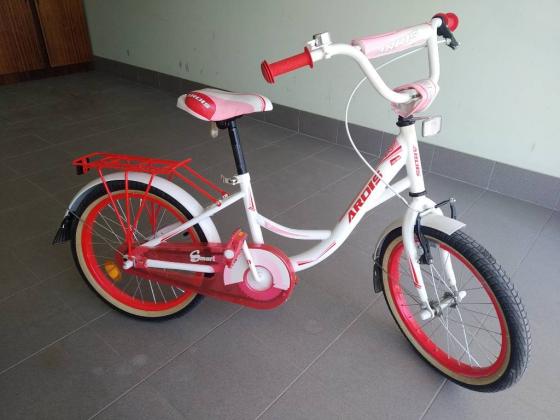 Продам велосипед для дівчинки 4-8 років.