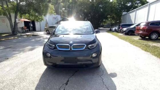 BMW i3 4D 2014 – ситикар за 12400$