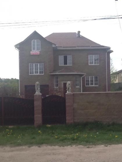 Продаю новый дом Бровары 260 м2 в 5 мин от Киева