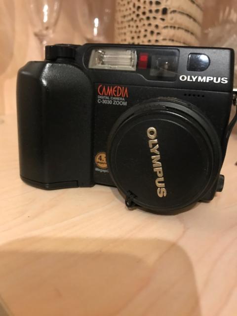 продам Фотоаппарат Olimpus б/у цифровой