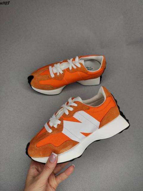Жіноче кросівки помаранчеві New balance