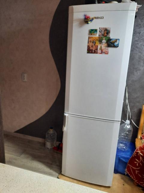 Продам холодильник,  терміново