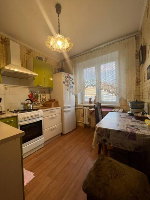 Продам 1-кімнатну квартиру Святослава Ріхтера Приватбанк