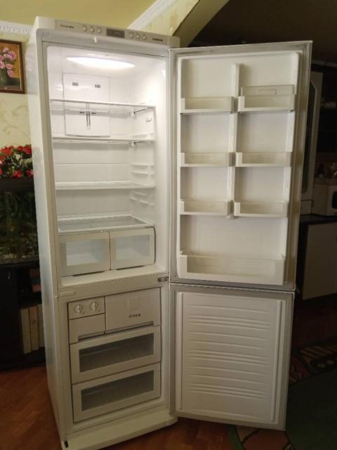 Продаж холодильника     Samsung