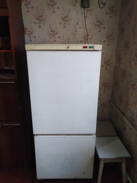 Продам холодильник бу Snaige-117-3