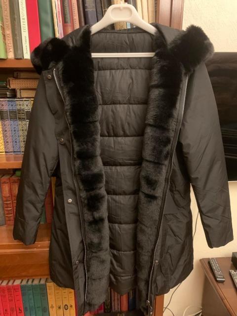 Продаю куртки зимние женские