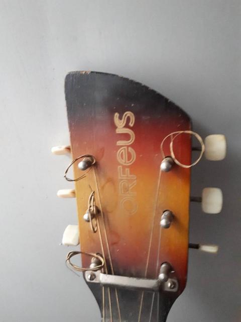 Продам гитару