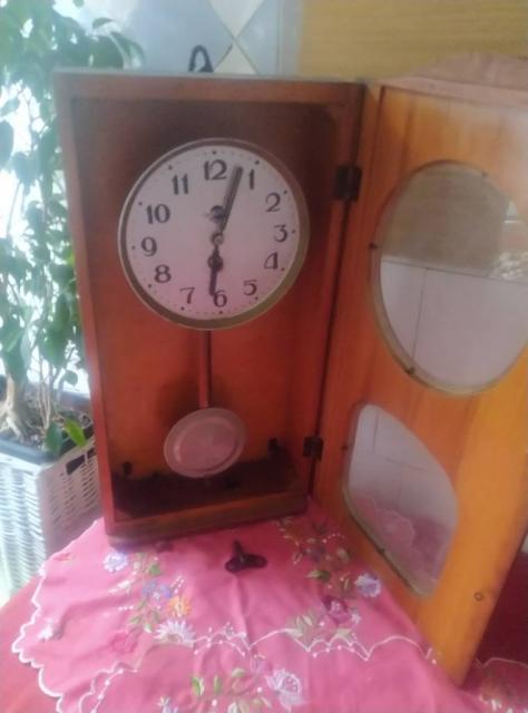 Часы настенные старинные