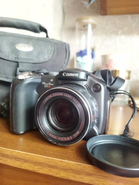 Продам фотоаппарат Canon PowerShot S3IS