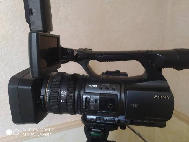 Відеокамера  sony 2200 mini dv