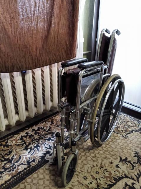 Продаю коляску для инвалидов