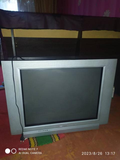 Телевизор серый хо