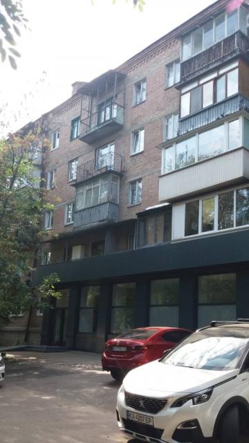 Продам отличную квартиру в Киеве в Печерском районе