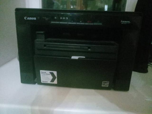 Продам принтер cannon MF3010