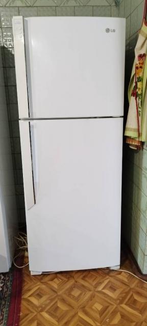 Холодильник LG, в гарному стані