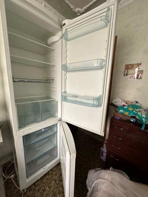 Продам холодильник Electrolux бу, в рабочем состоянии, самовывозХарьков северная салтовка