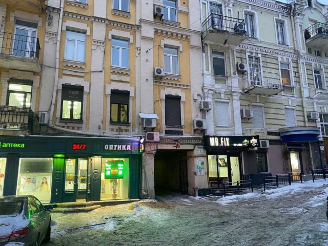 продаж приміщення вільного призначення, будівлі Київ, Печерський, 300000 $
