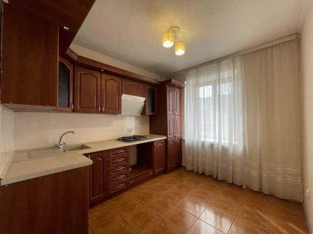 продаж 2-к квартира Хмельницкий, Центр, 56000 $