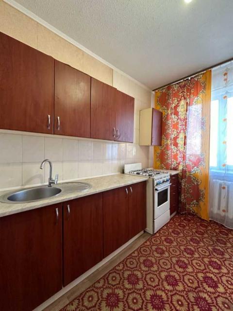 продаж 3-к квартира Білоцерківський, Біла Церква, 54000 $