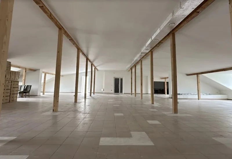 Комерційна нерухомість – 600 м²